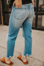 Load image into Gallery viewer, The perfect Boyfriend Jean
